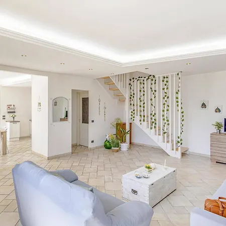 Villa Mare Sud By *